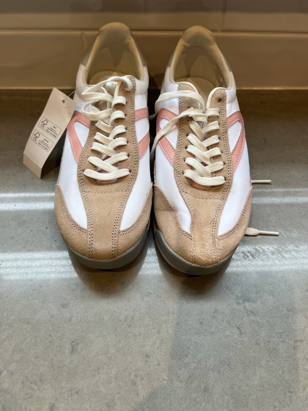 New tretorn White Sneakers with Pink Accent and Beige Suede size 7